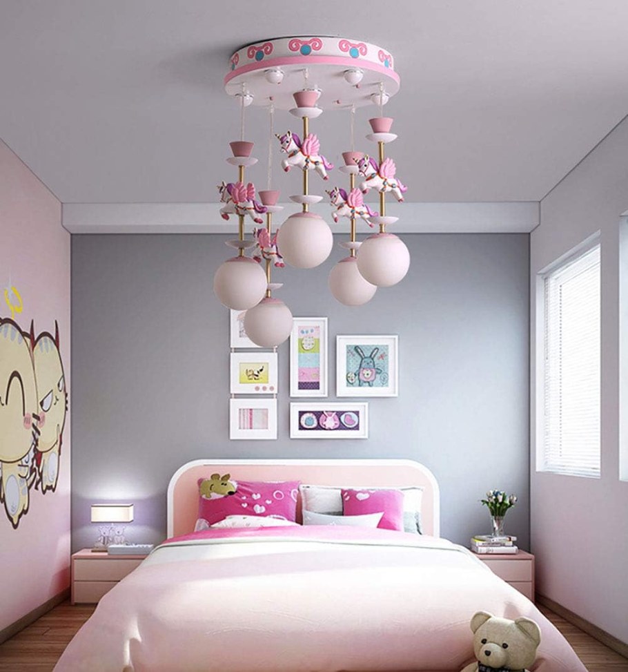 Люстра розовая для девочки