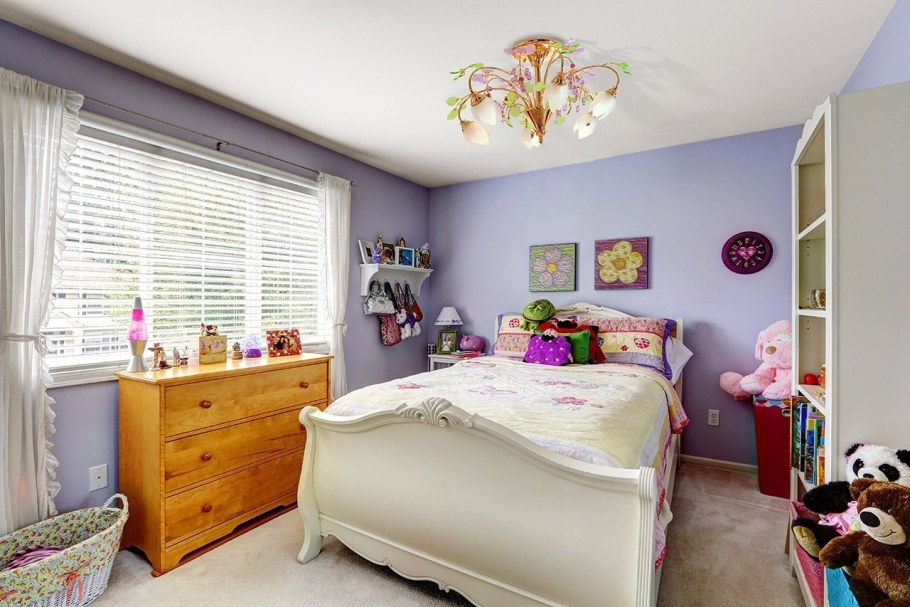 Люстра в комнату подростка девочки