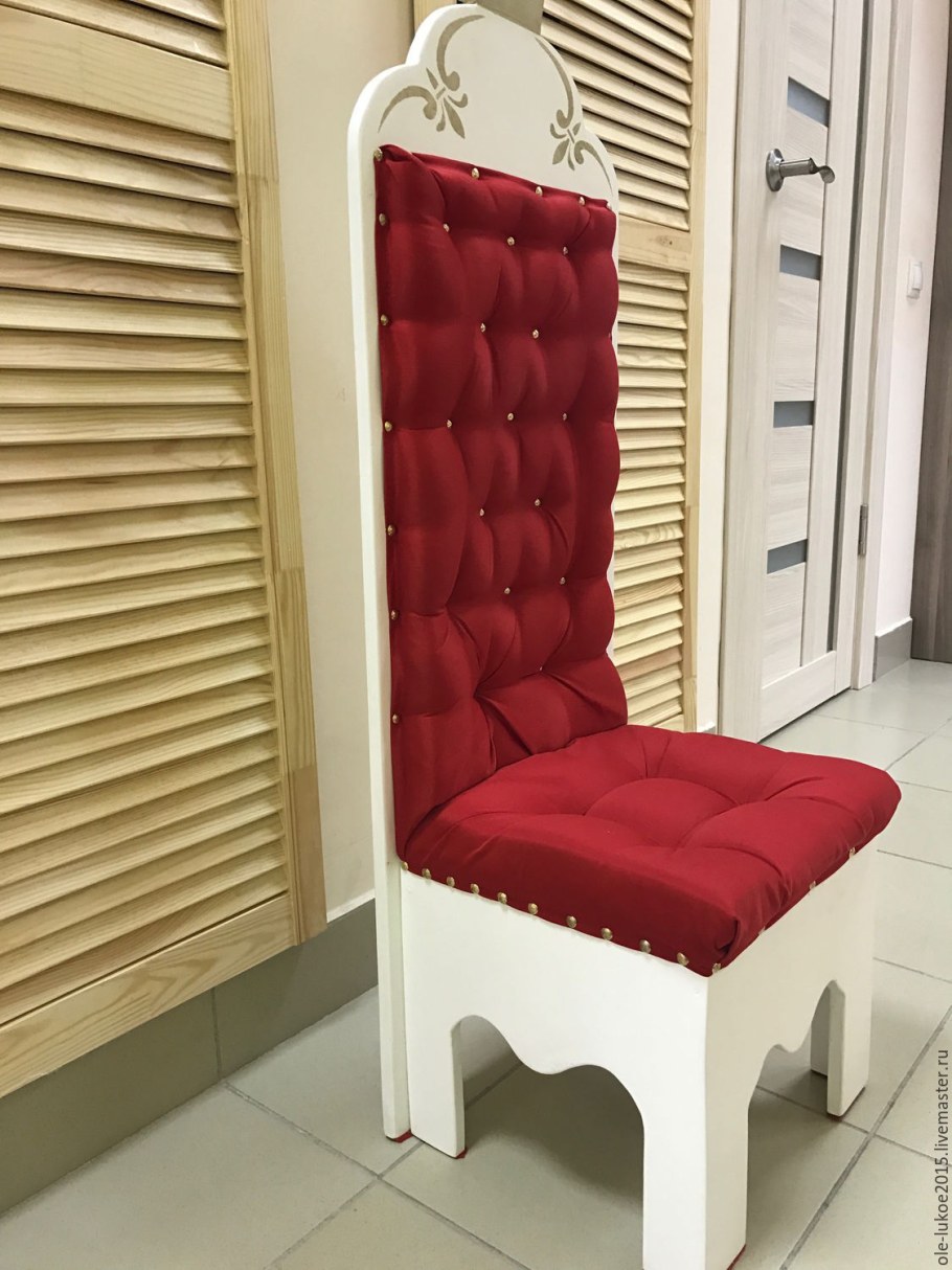 Стул трон для фотосессии