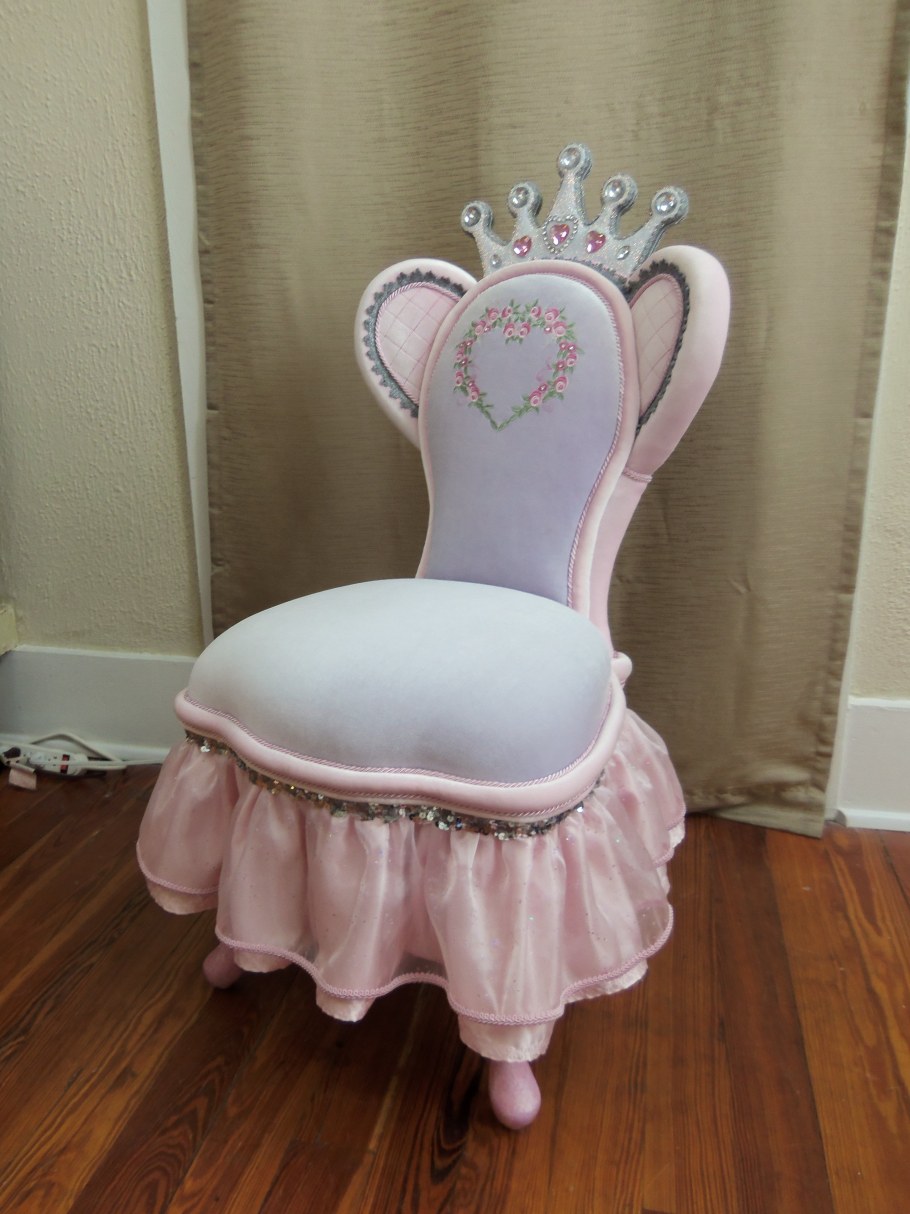 Стул трон для девочки