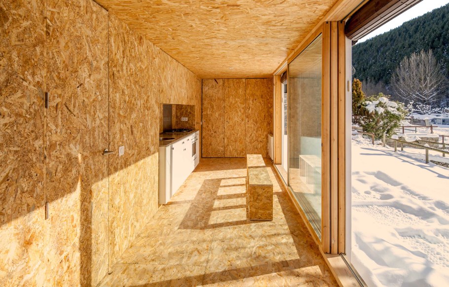 Плиты OSB-3 (Oriented Strand Board)