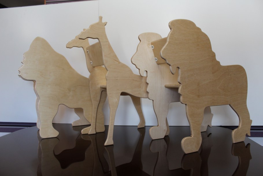 Детские стульчики в виде животных из дерева