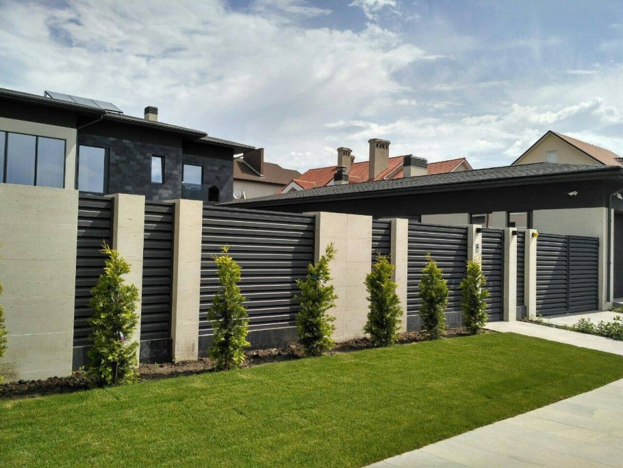 Современные заборы для частного дома