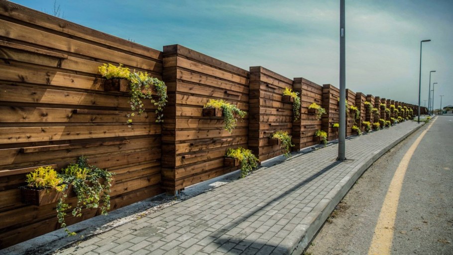 Дизайнерский деревянный забор