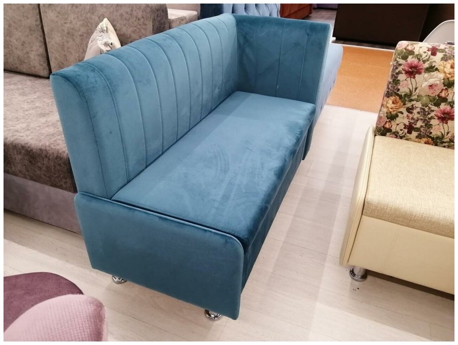 Компактный диванчик на кухню