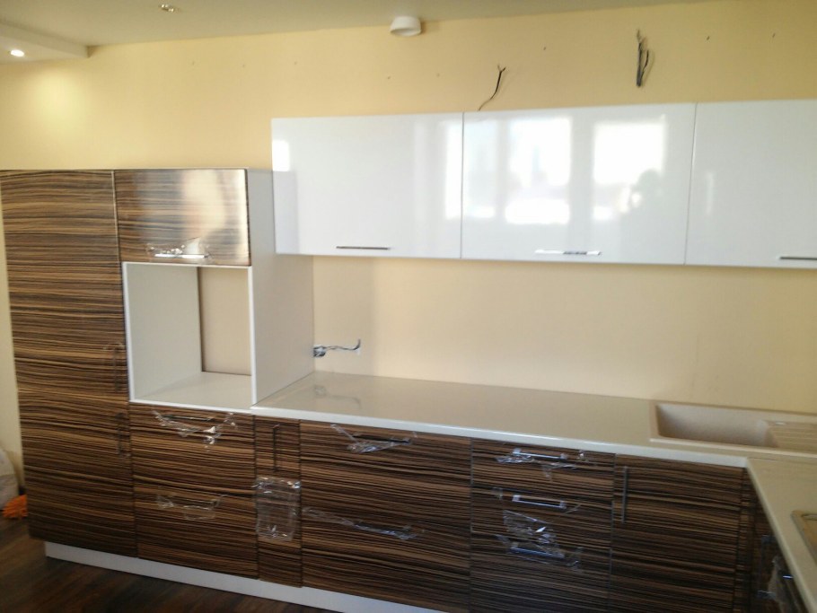 Фасад зебрано глянец