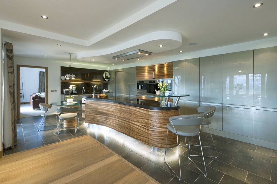 Кухня в стиле зебрано