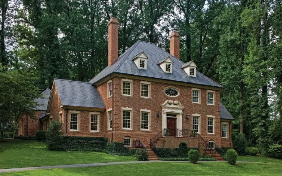Кирпичная усадьба в георгианском английском стиле