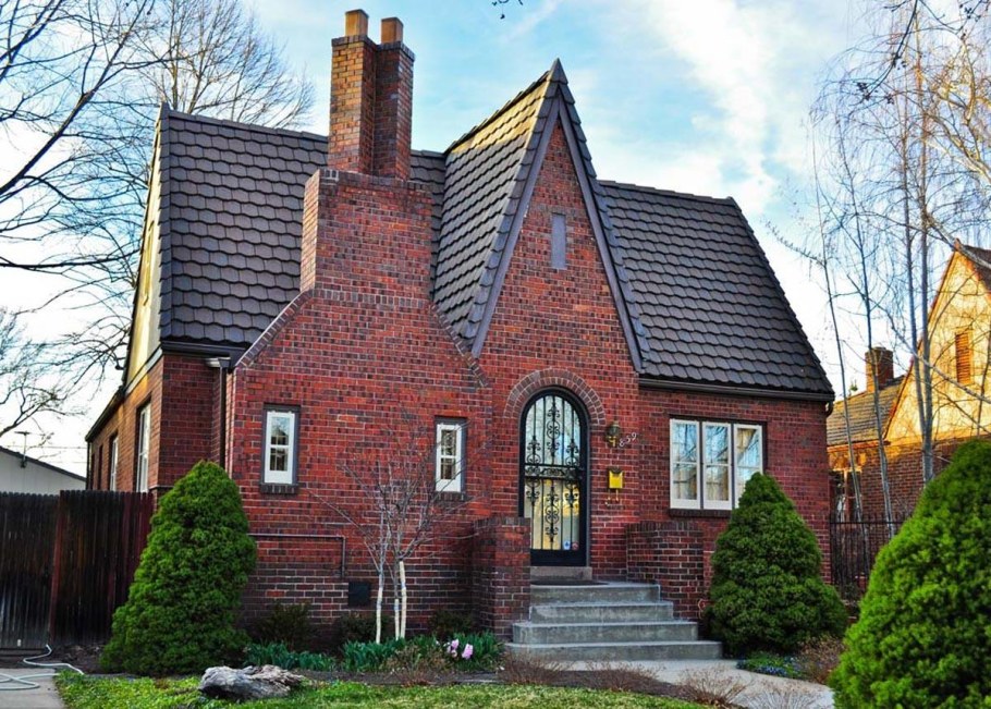 Стиль Тюдор (Tudor Revival Cottage)
