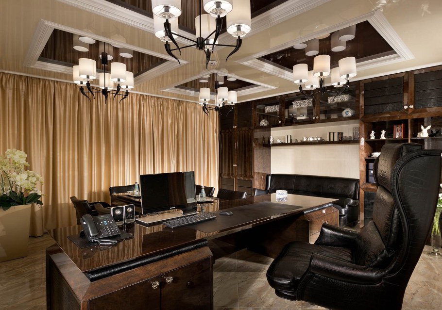 Стильный кабинет руководителя