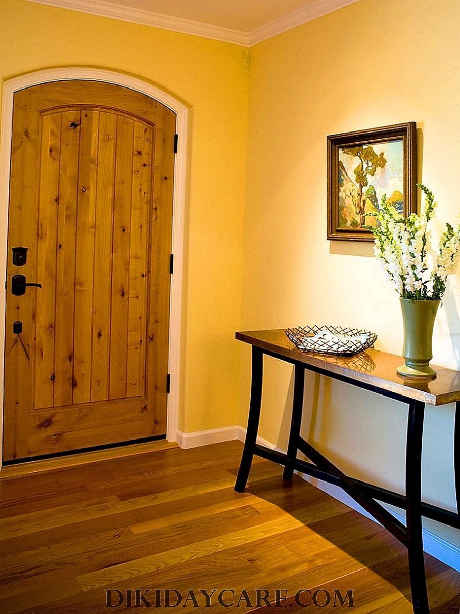 Деревянные двери в интерьере