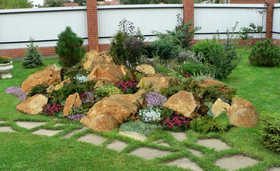 Клумба рокарий