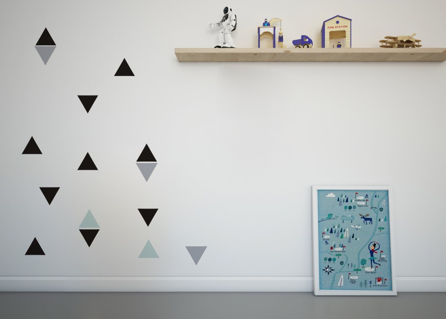 Обои в треугольник в интерьере детской