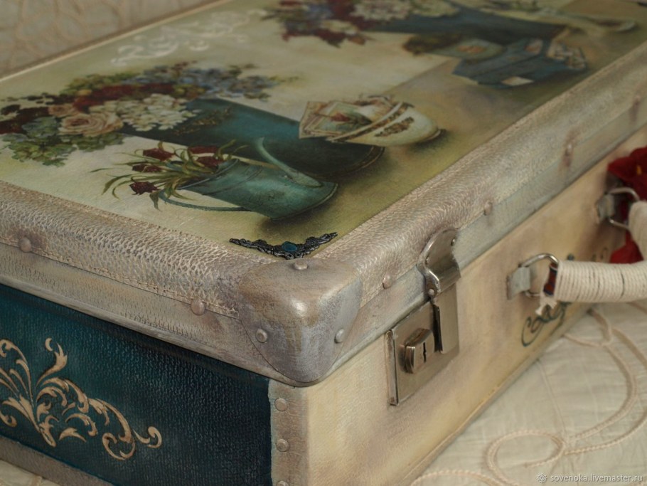 Старый чемодан