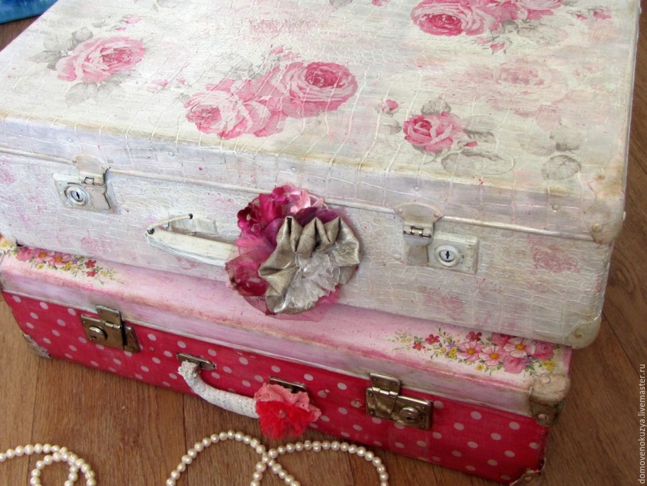Декупаж чемодана