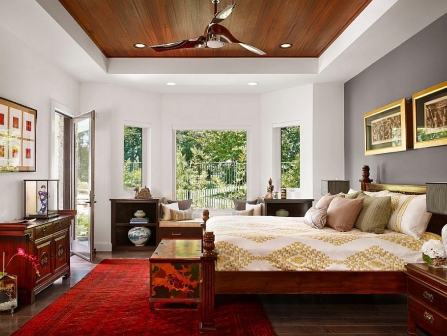 Деревянный потолок в спальне