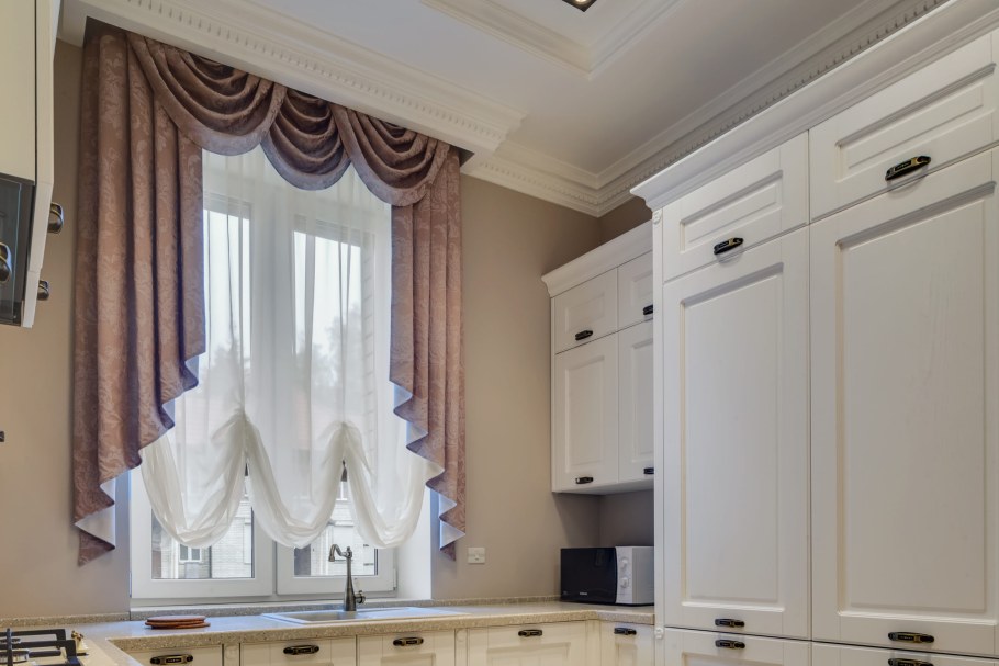Шторы на кухню до подоконника