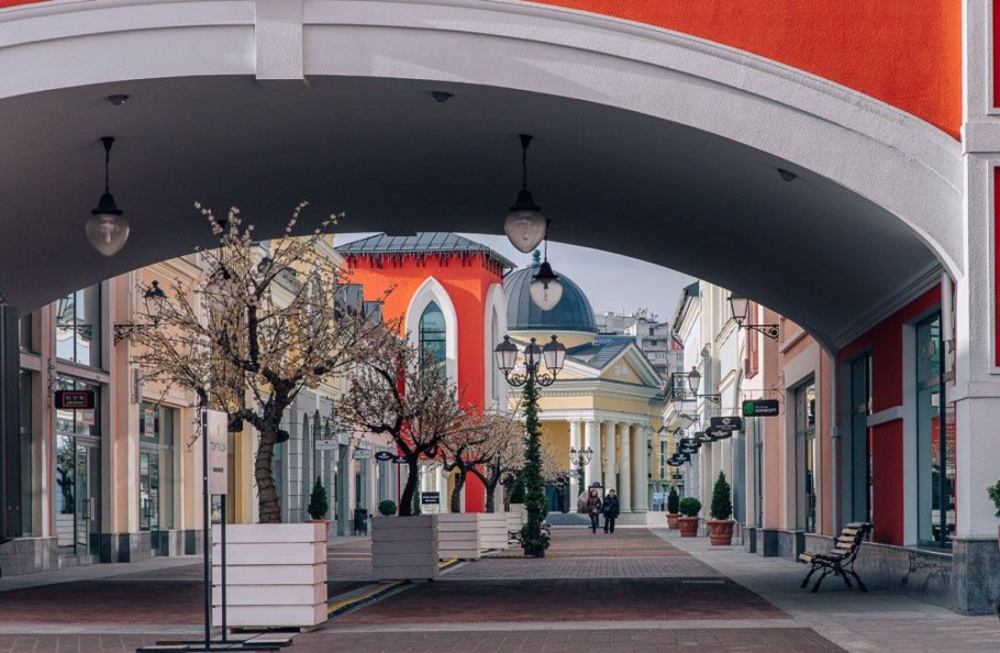 Outlet Village белая дача
