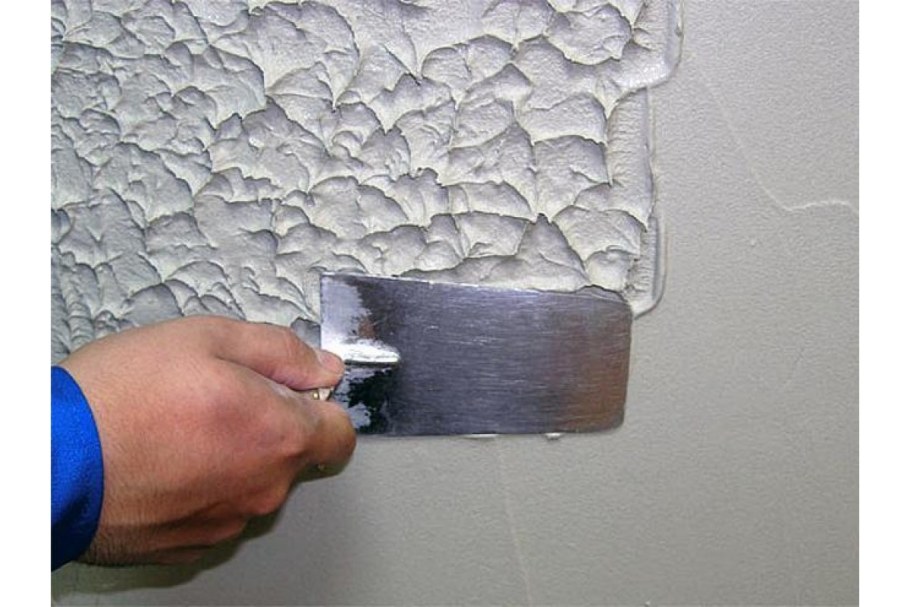 Нанесение фактурной штукатурки