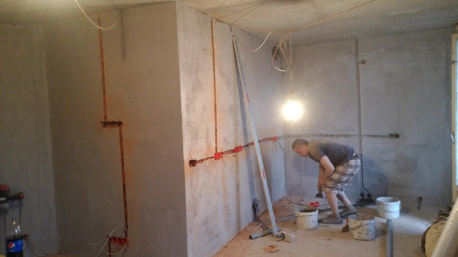 Черновая отделка стен