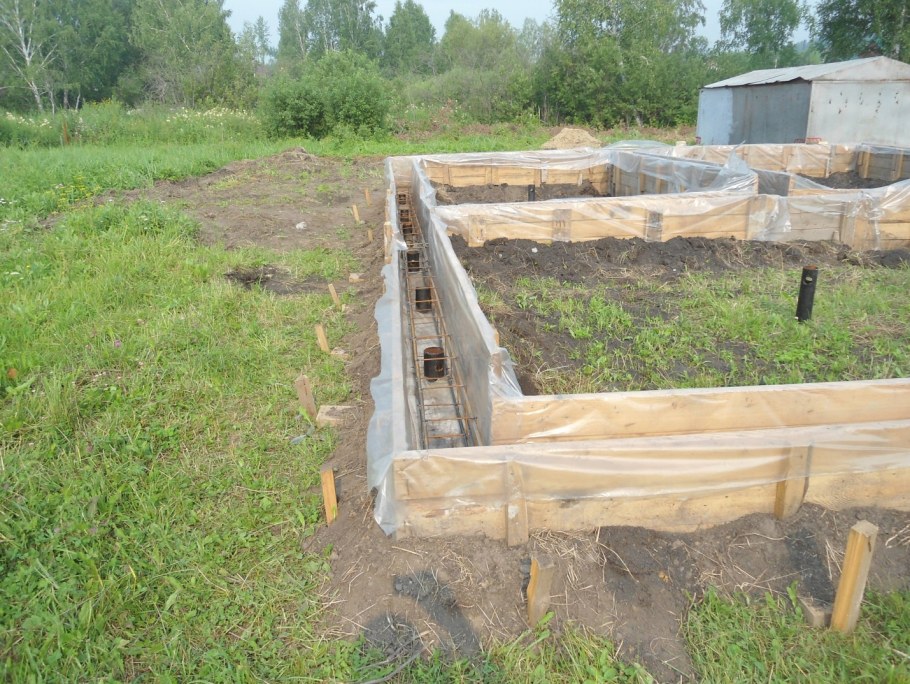 Фундамент свайно-ленточный 6на6