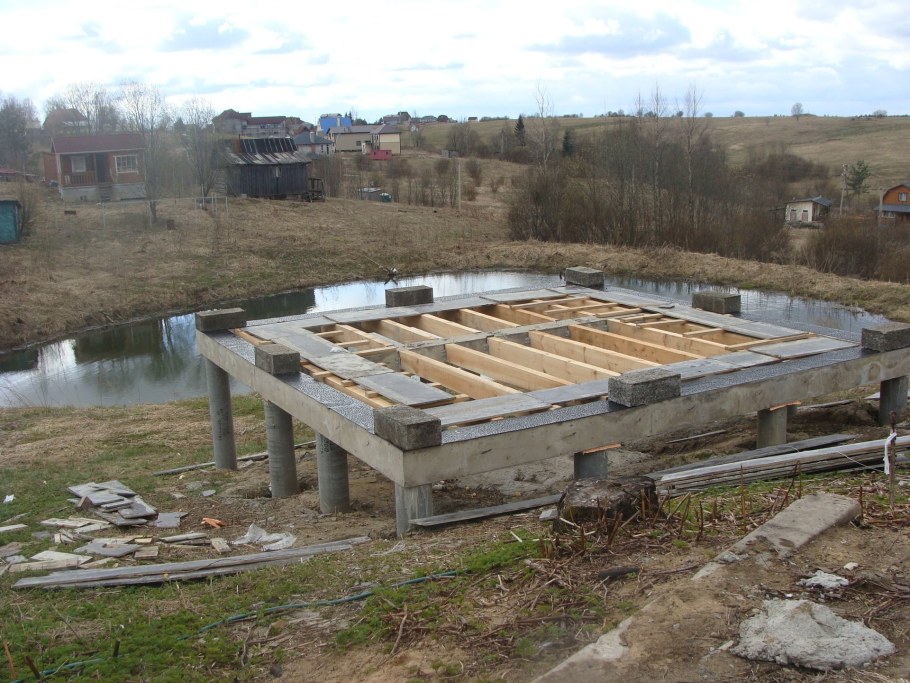 Фундамент на склоне