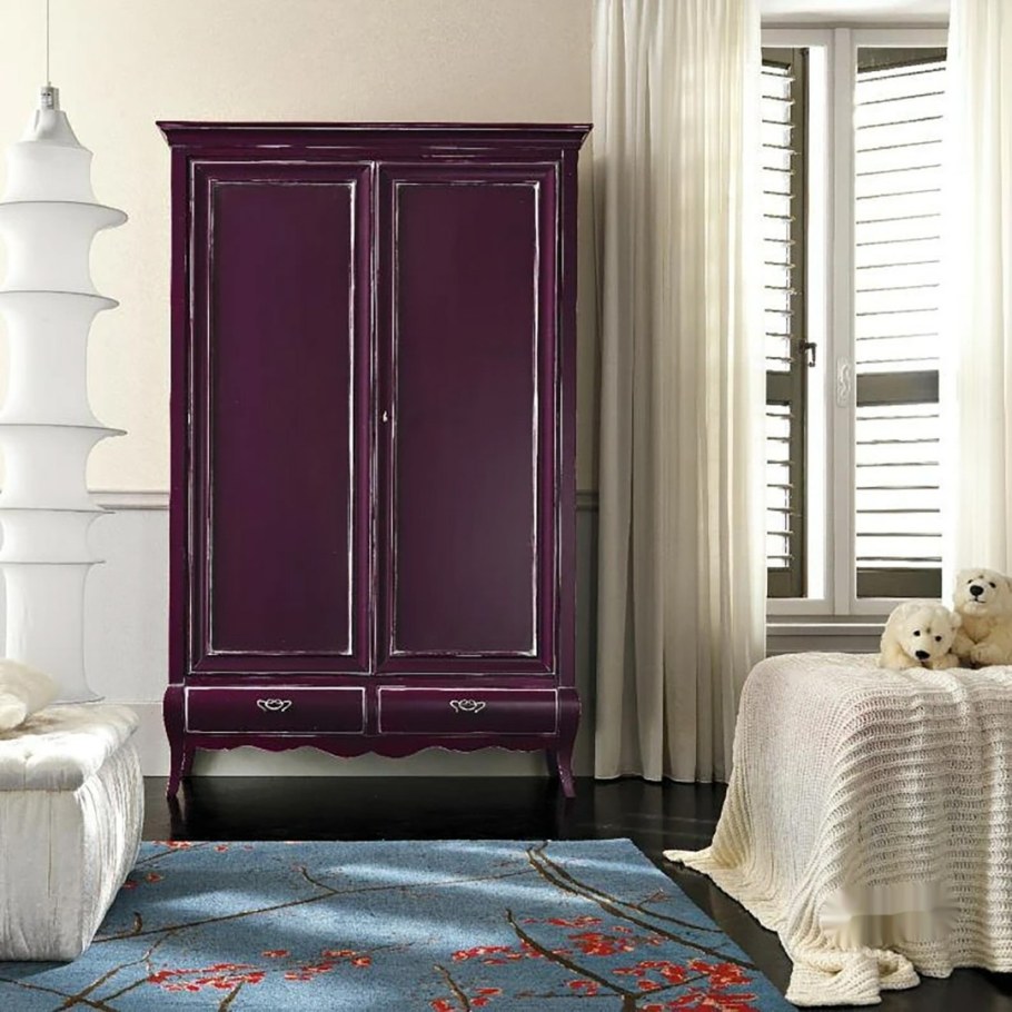 Цветные шкафы в интерьере