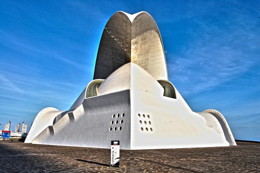 Аудиторио-де-Тенерифе открытая терраса