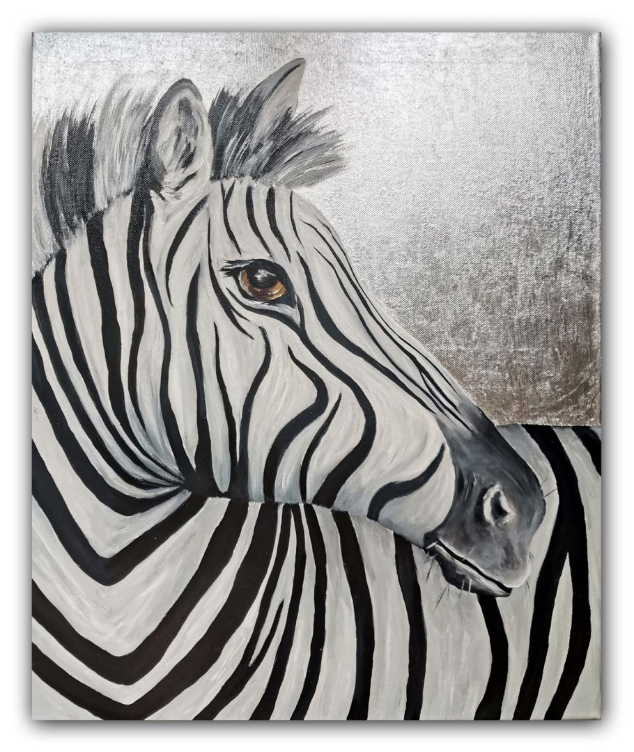 Картина Зебра в интерьере кухни