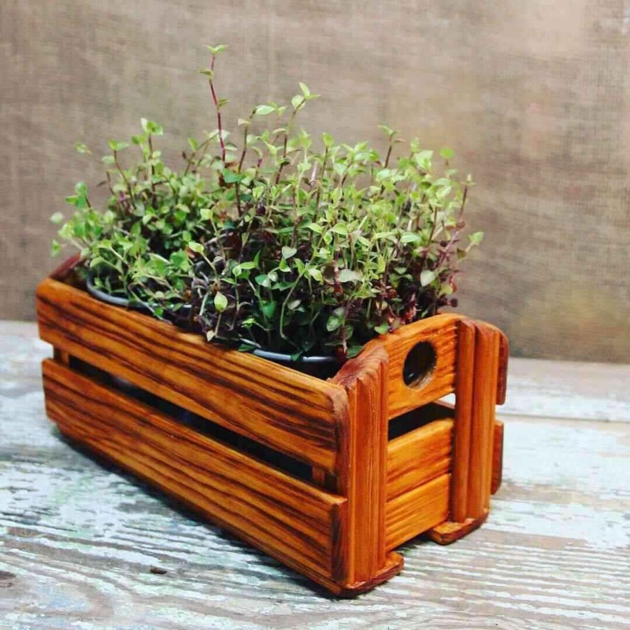 Деревянный горшок