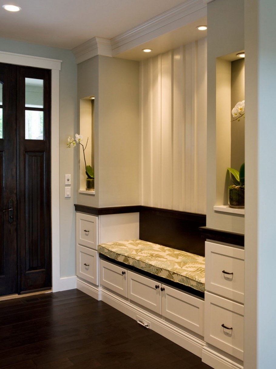 Узкая прихожая