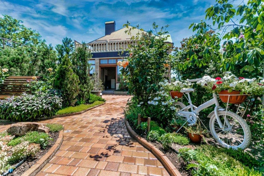 Гостиница в Приморско-Ахтарске у моря