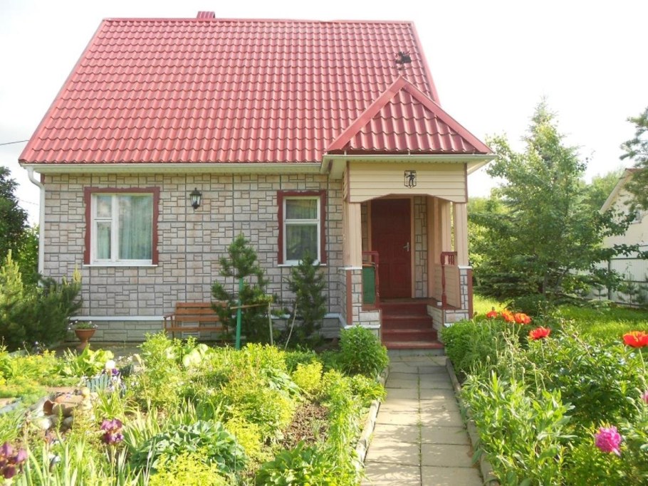 Маленький кирпичный домик