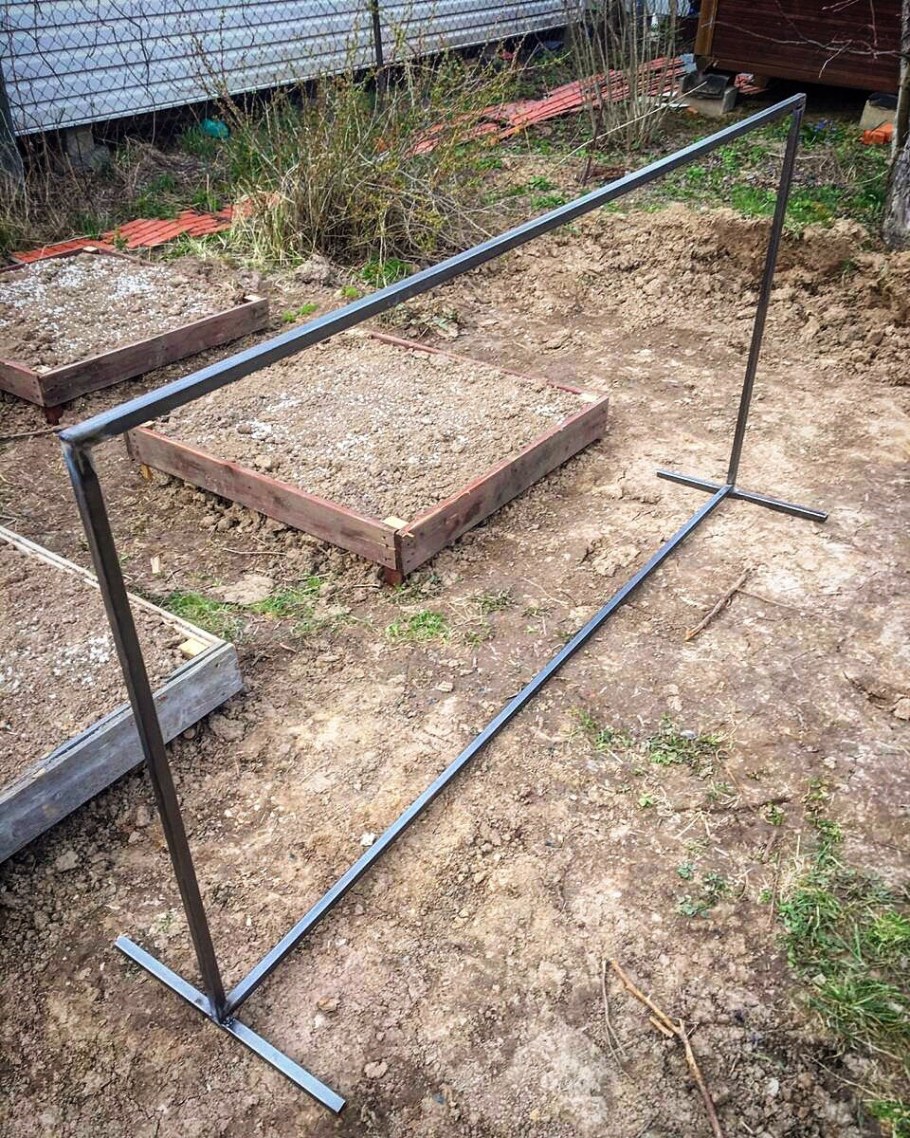 Самоделки из профильной трубы для дачи