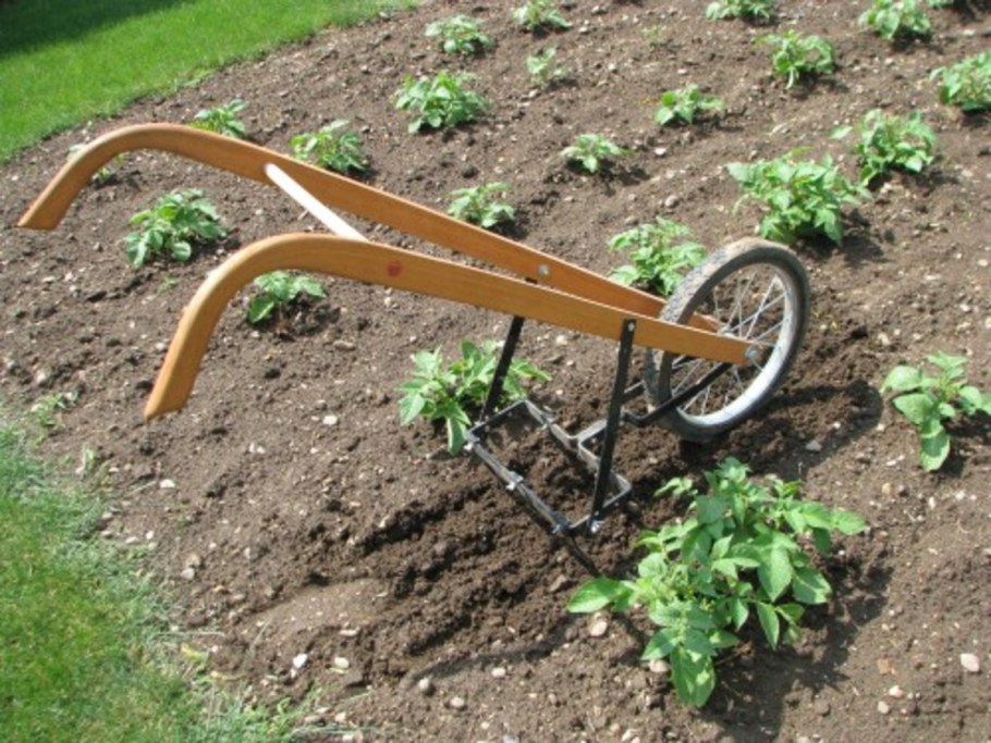 Ручной культиватор для огорода