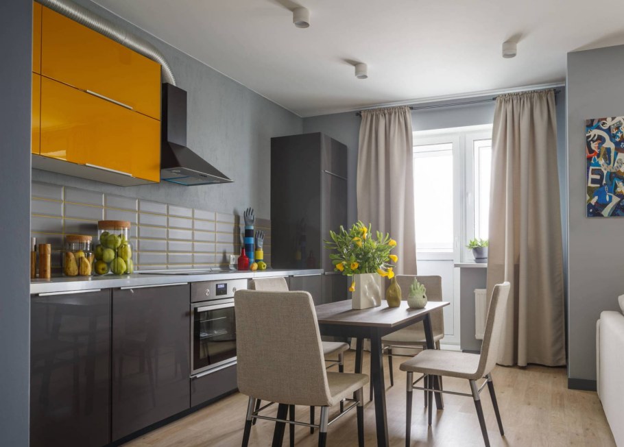 Кухня гостиная с балконом