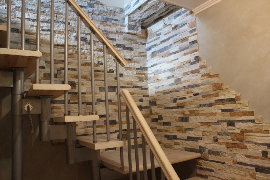 Декоративная отделка лестницы