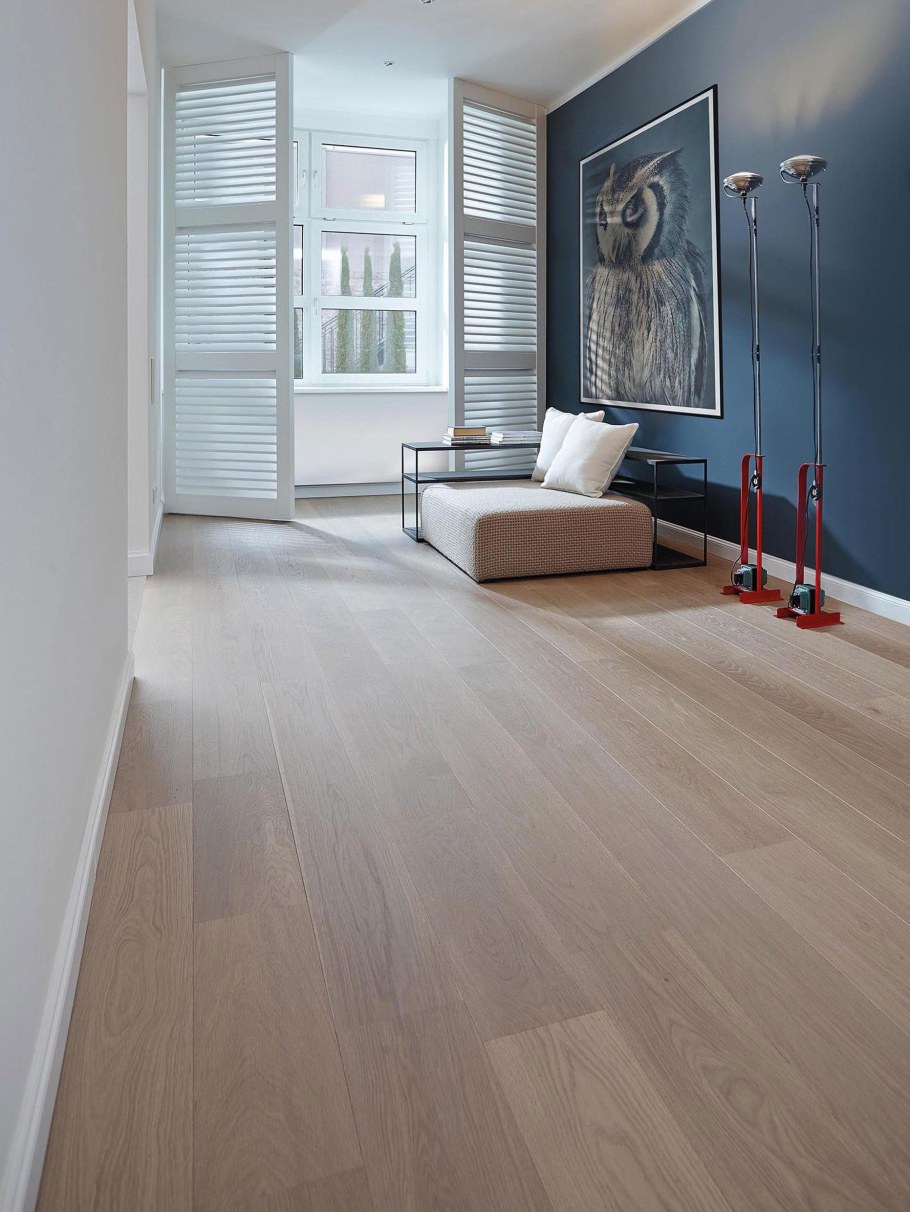 Ламинат в комнате