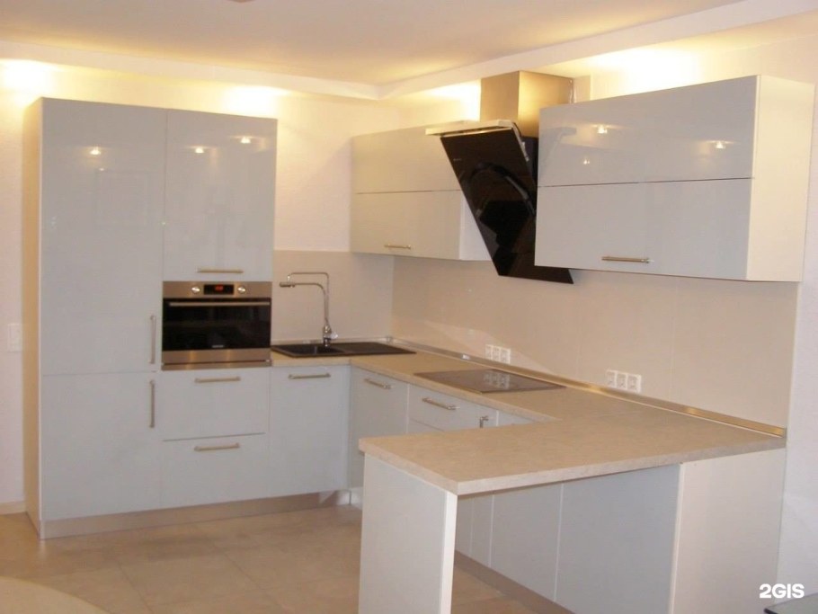 Г образная кухня