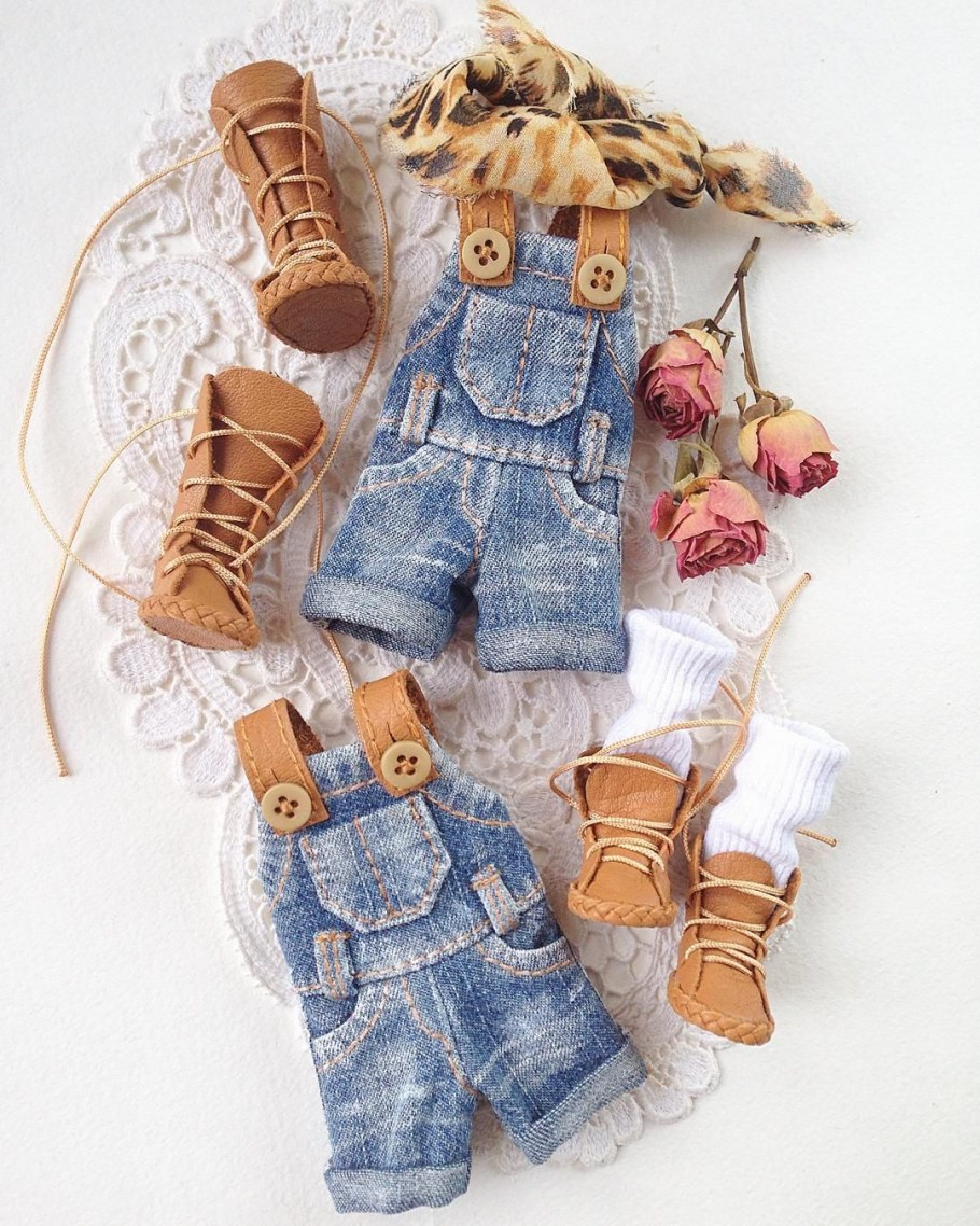 Комбинезон для текстильной куклы