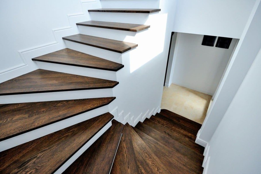 Отделка лестницы