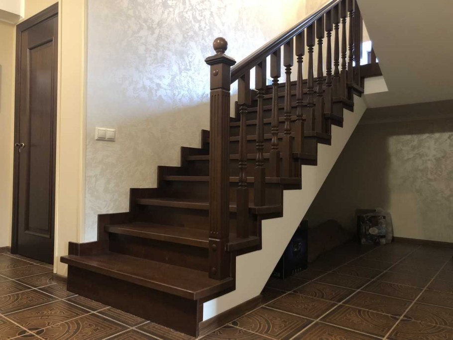 Отделка бетонной лестницы