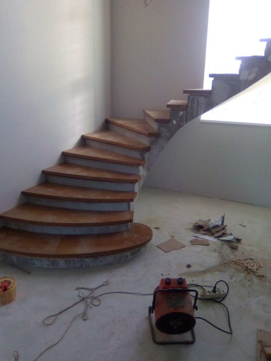 Лестница из бетона