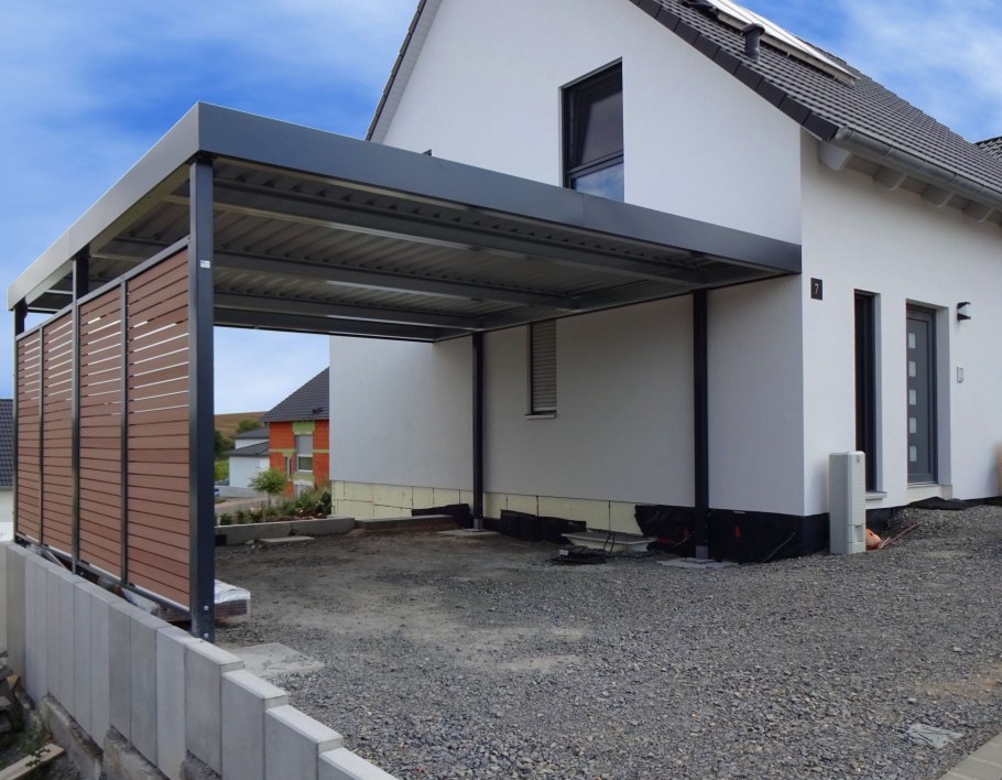 Гараж с навесом