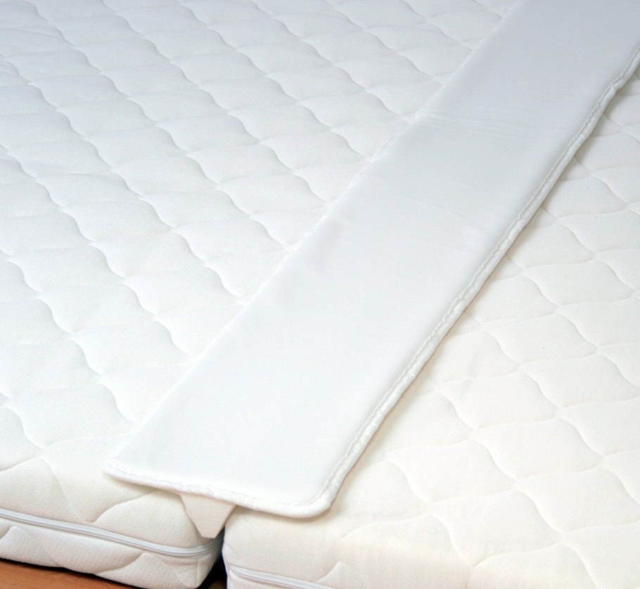 Фиксатор матраса для кровати