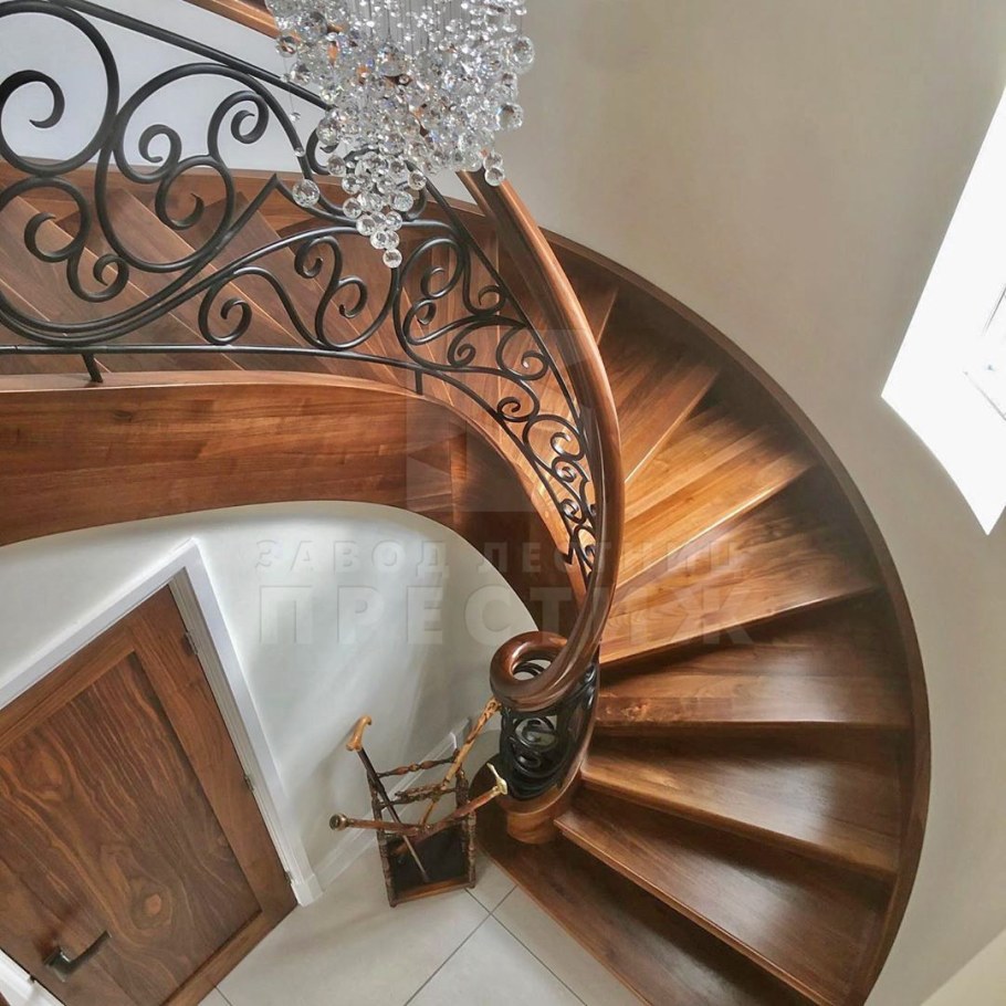 Деревянные полувинтовые лестницы
