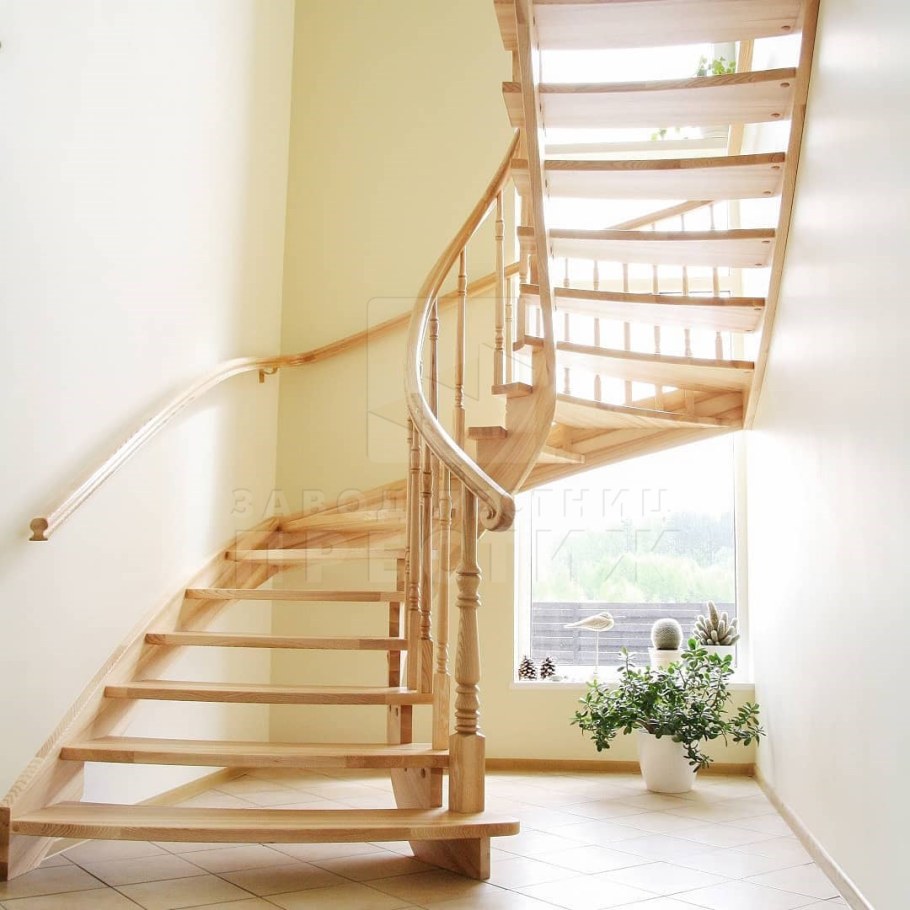 Лестница полувинтовая тетива