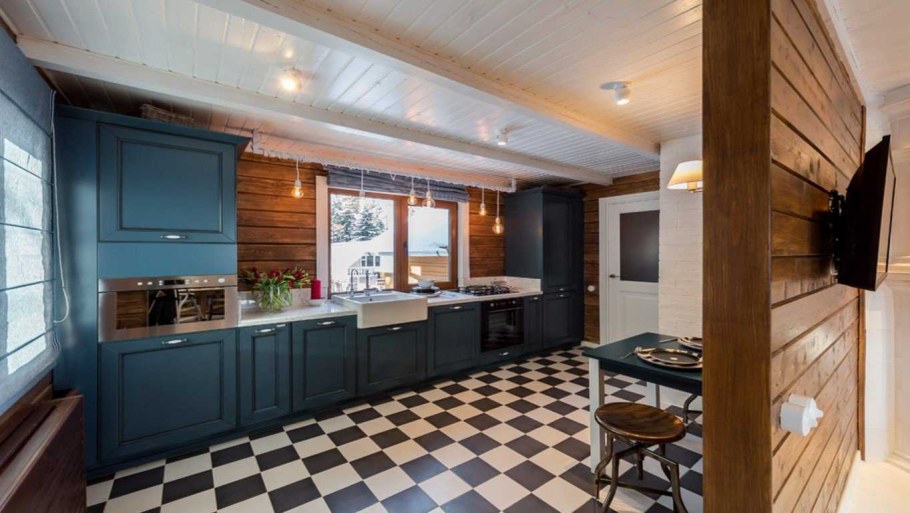 Деревянная вагонка на кухне