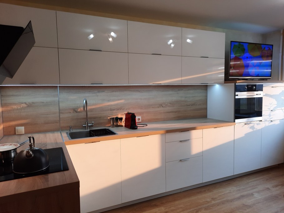 Кухня Аша Леруа Мерлен