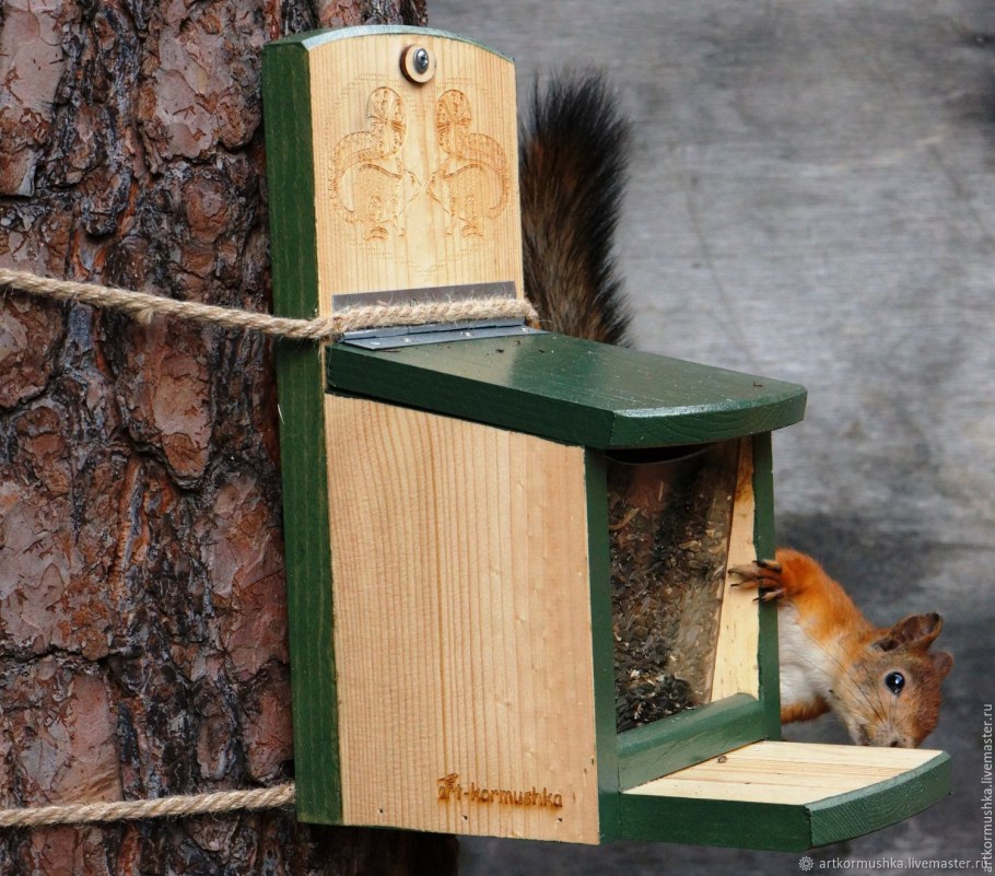 Кормушка для белки